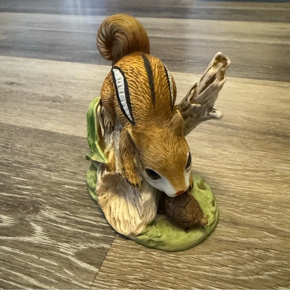 Vintage Homco Porcelain Figurine Chipmunk and Turtle on a Log #8882